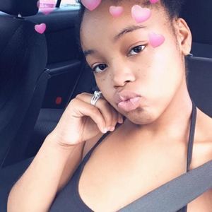 Meet your Posher, Charney